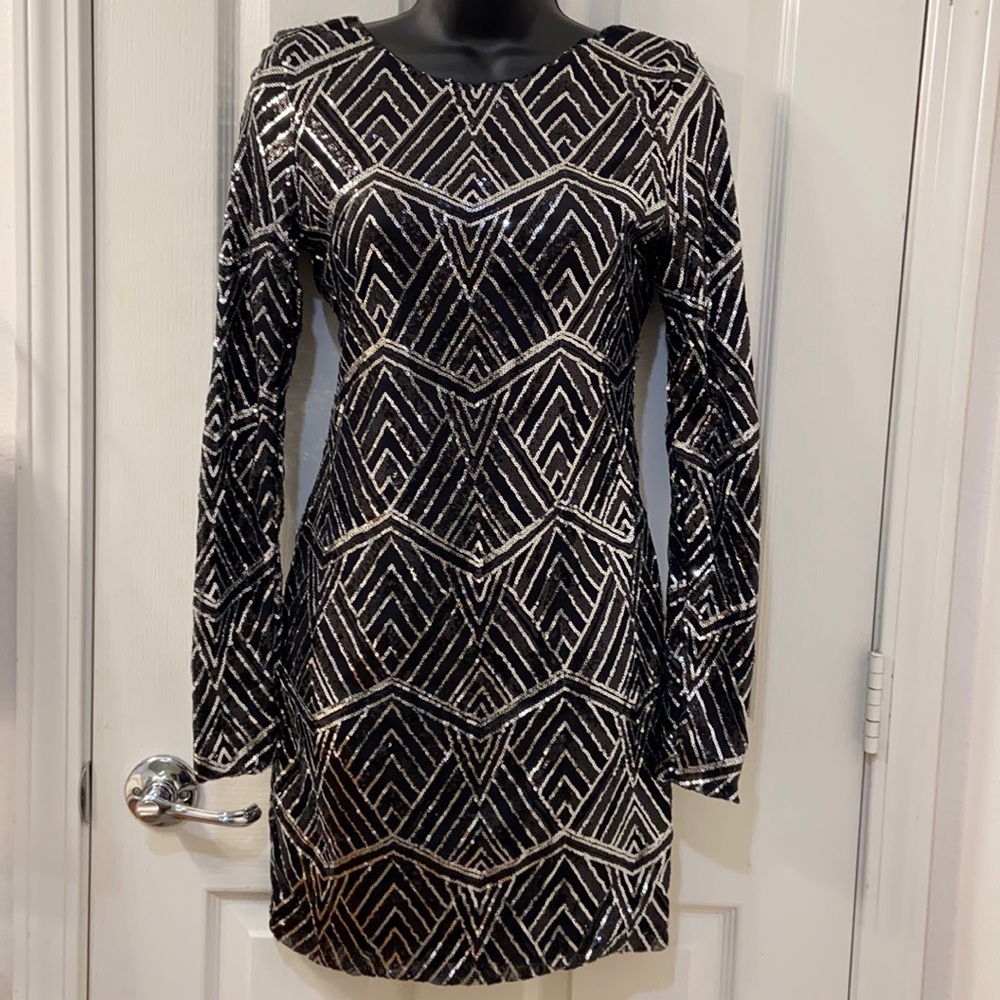 Night long sleeve dress